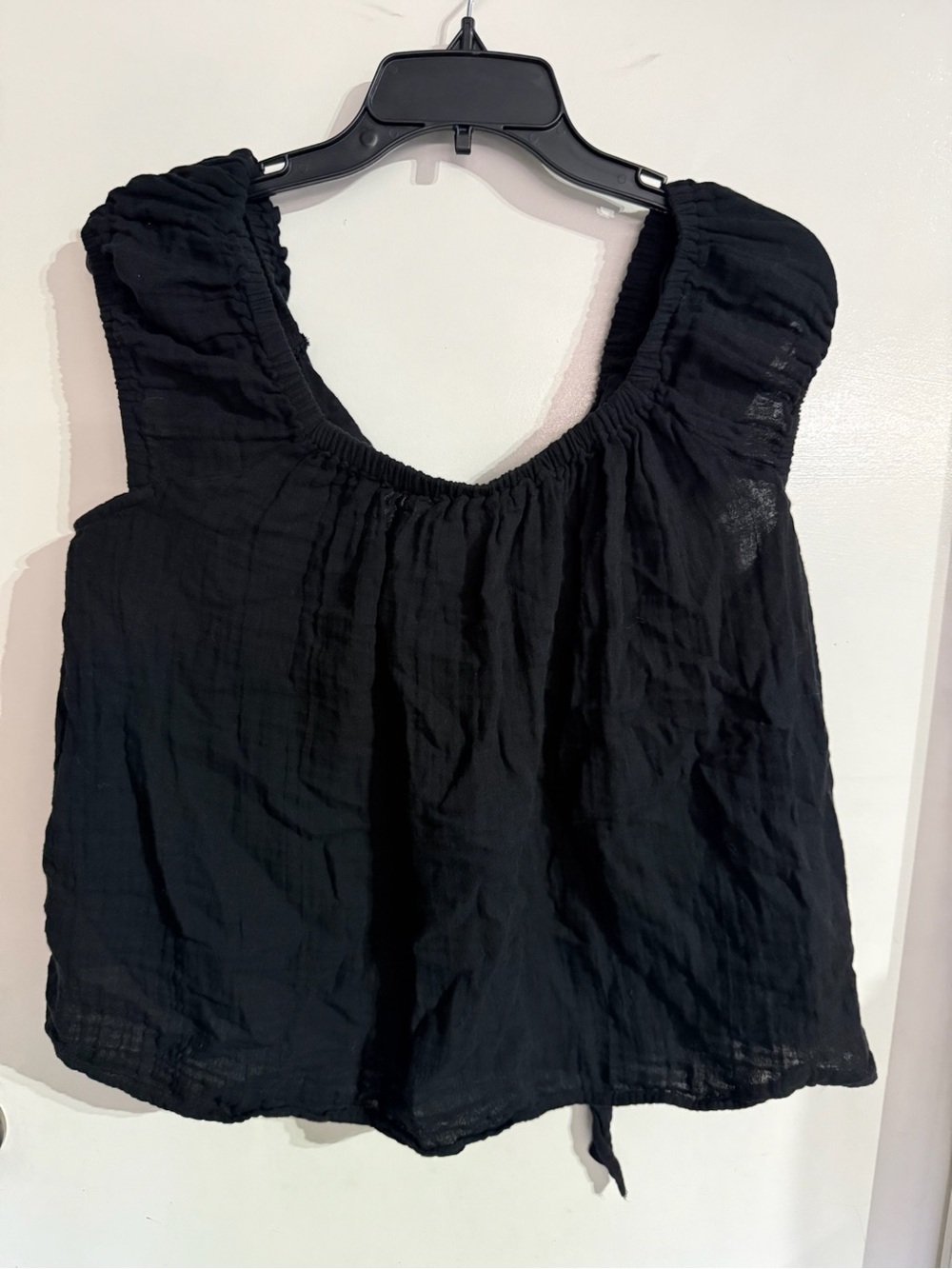 EUC Women's Old Navy Black Top Sleeveless Size Large